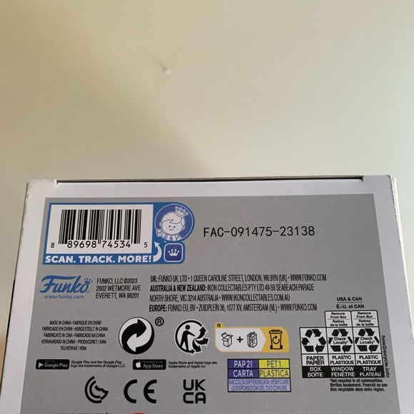 Funko Pop! Marvel Werewolf by Night Elsa Bloodstone Figure - Picture 7 of 7